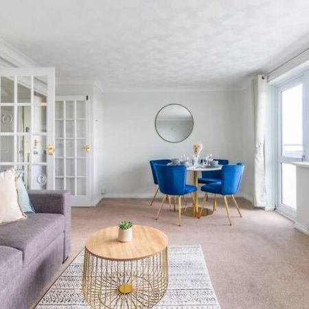 Trendy Sea View 2 Bedroom Sleeps 6 - Free Parking Bournemouth Exterior foto